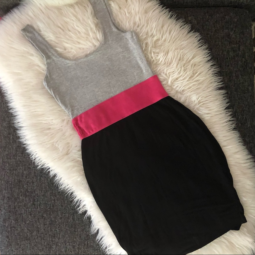 🌸 Colorblock Sleeveless Mini Dress 🌸